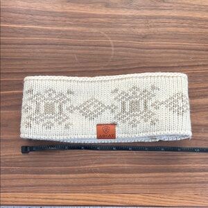 Ariat Cream Knit Headband (Never Worn)